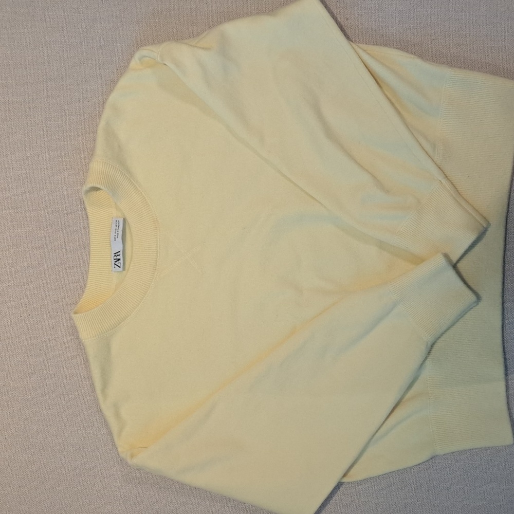 ZARA | Yellow Crew Neck Sweater